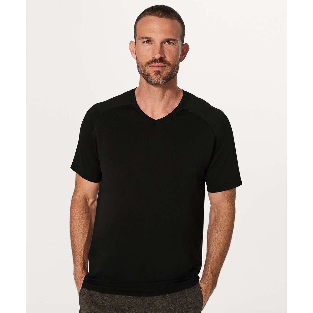 Lululemon Metal Vent T-Shirt Men's Large Black Tech Short Sleeve V Neck Slim Gym